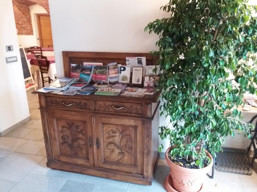 Agriturismo Fior Di Campo Dronero Kültér fotó