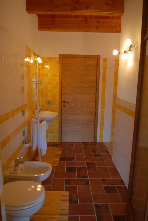 Agriturismo Fior Di Campo Dronero Szoba fotó